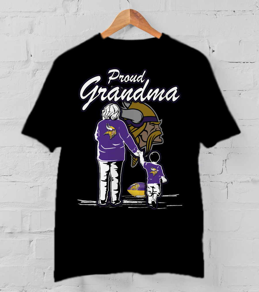 Proud Grandma Minnesota Vikings Family Football Fan T-Shirt