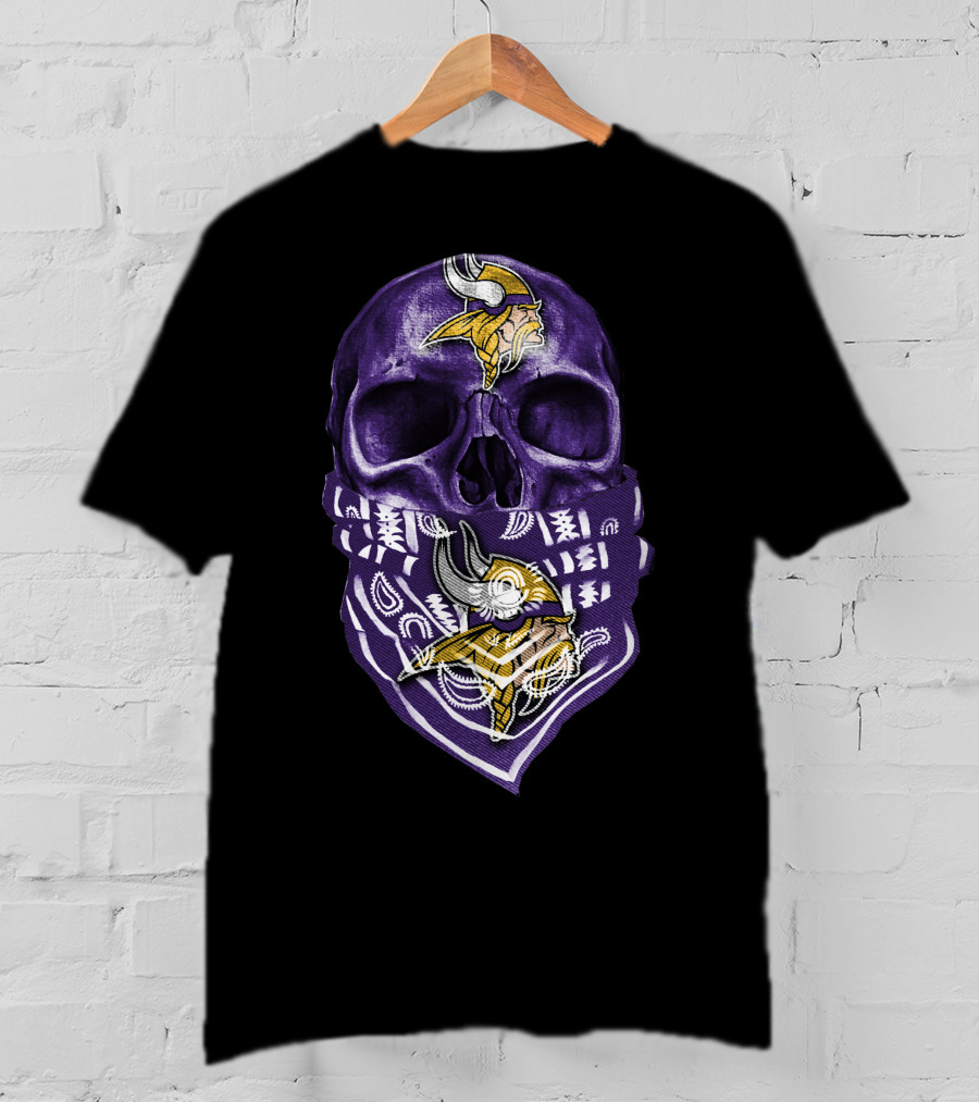 Skull Purple Bandana Minnesota Vikings NFL Football Team T-Shirt