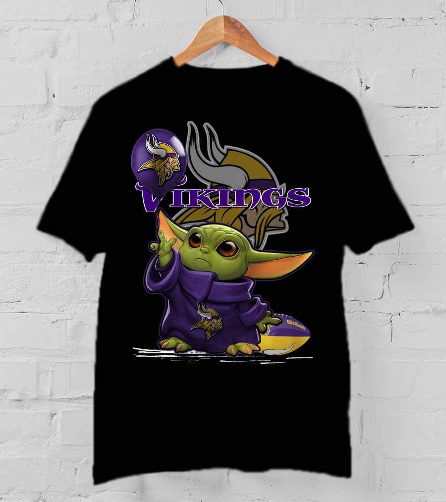 Yoda Holding Minnesota Vikings Football Helmet With Team T-Shirt