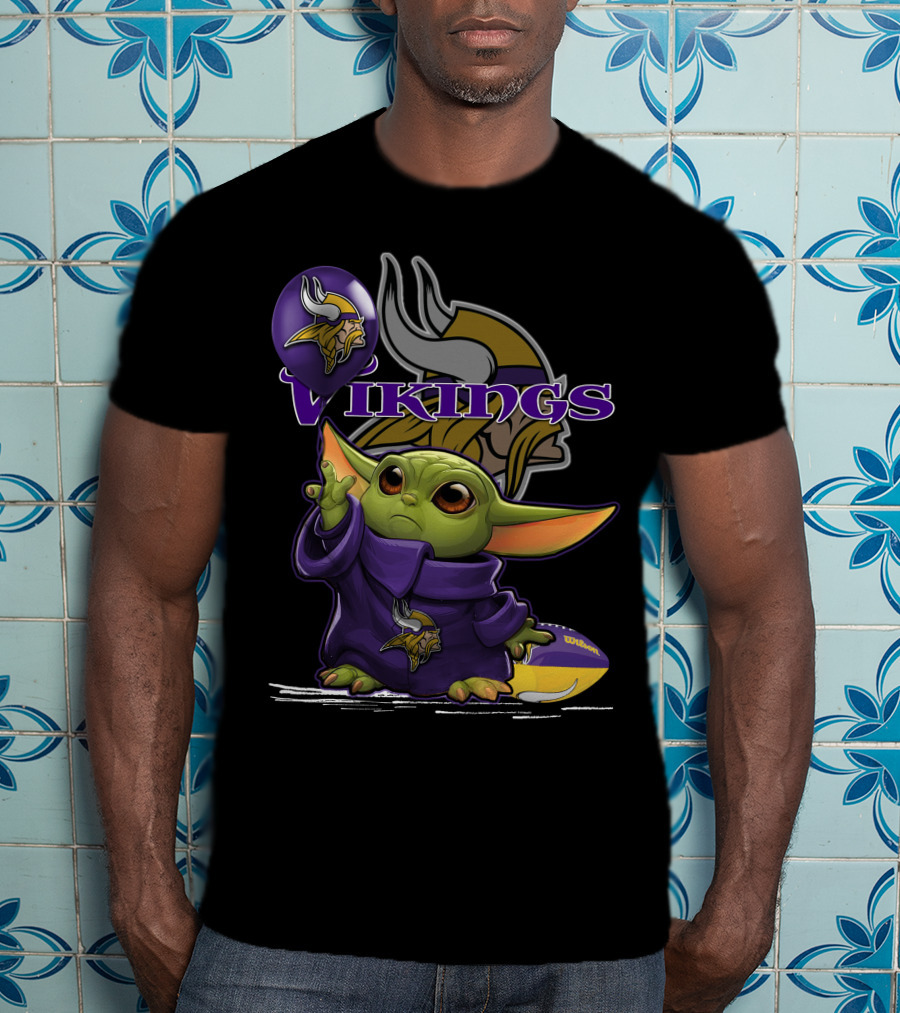 Yoda Holding Minnesota Vikings Football Helmet With Team T-Shirt