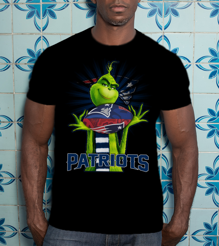 Grinch Patriots Football New England Christmas T-Shirt
