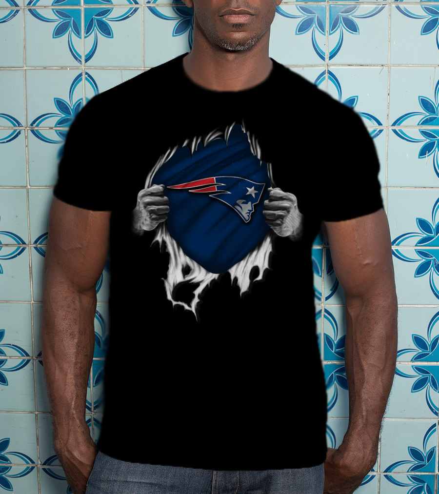 Ripped New England Patriots Fan Spirit T-Shirt
