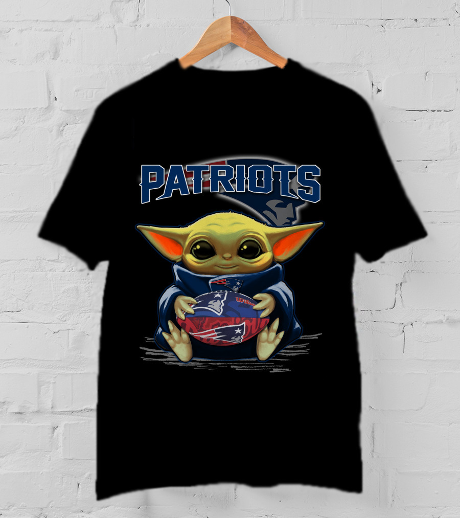 Patriots Baby Yoda With New England Football T-Shirt