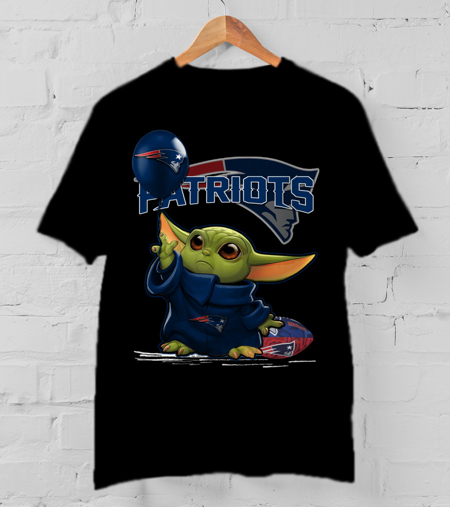 Yoda New England Patriots Football Balloon T-Shirt