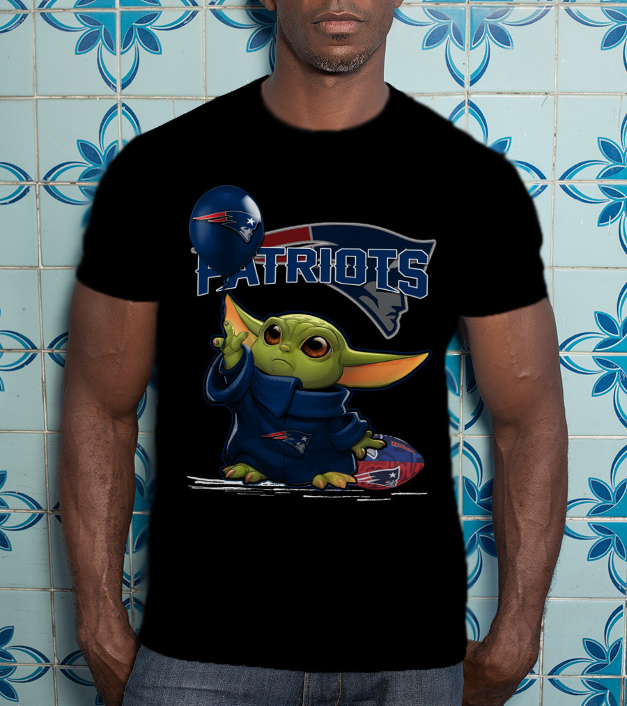 Yoda New England Patriots Football Balloon T-Shirt