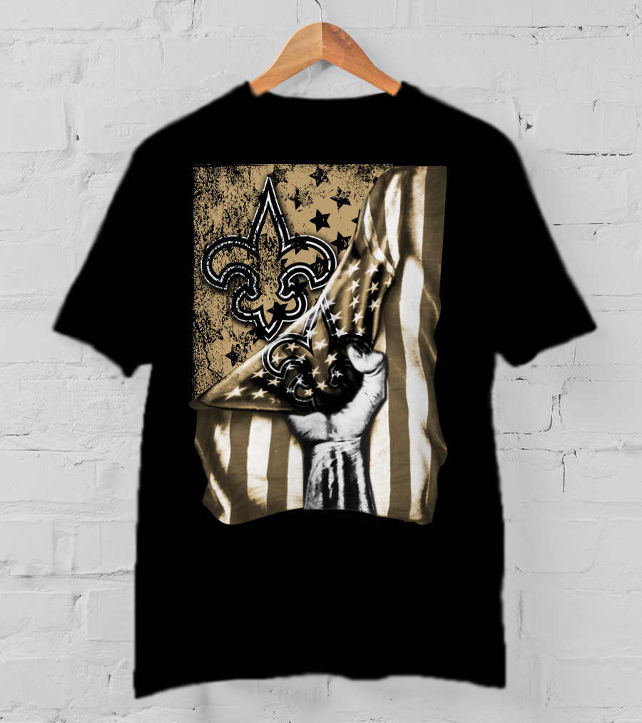 Flag New Orleans Saints Fleur-De-Lis Stars And Stripes Hand Pulling Black And Gold T-Shirt