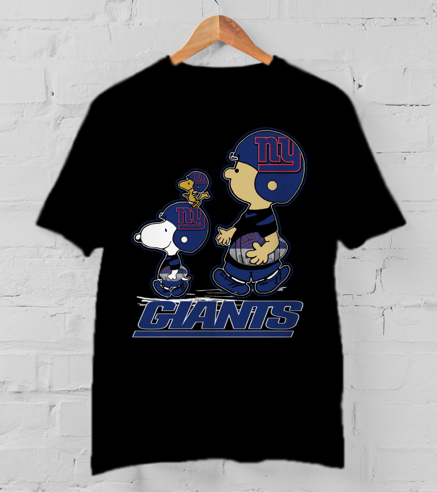 Snpfootball New York Giants Snoopy And Peanuts Characters With Helmets T-Shirt