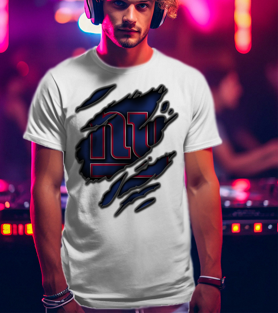 Torn V3 New York Giants Logo Rip Effect T-Shirt