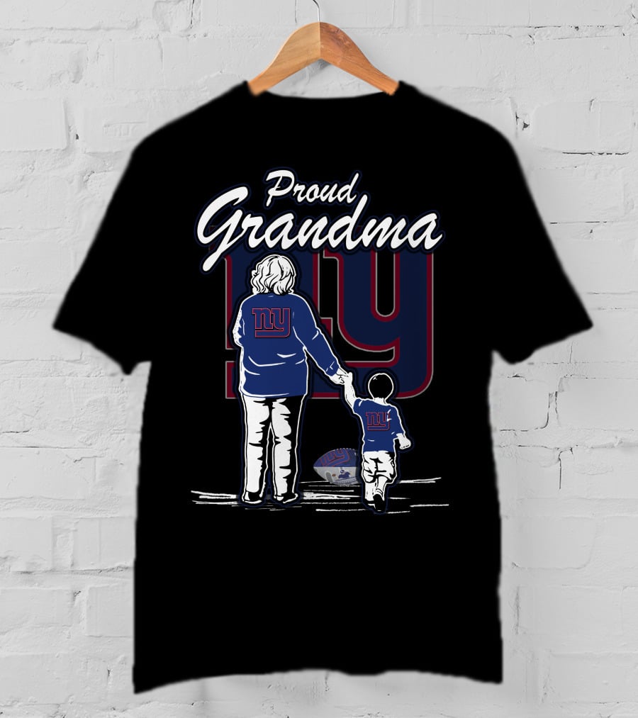 Proud Grandma New York Giants Family Fan Love T-Shirt