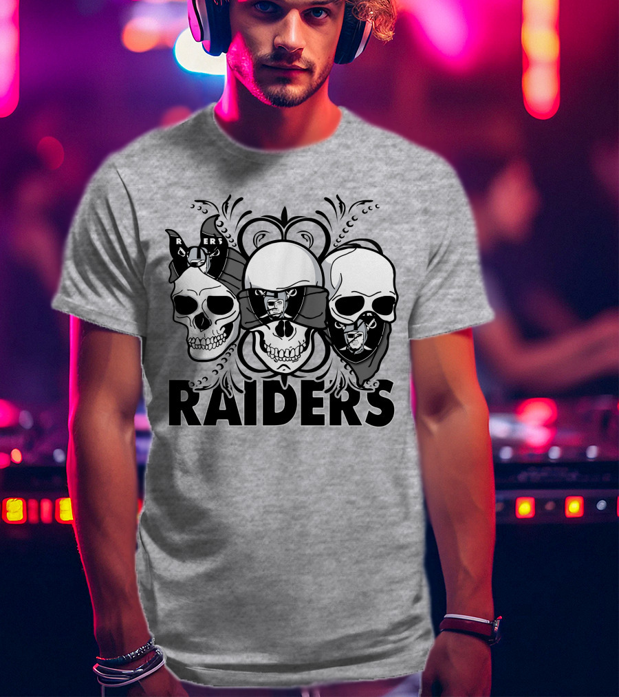 3 Skull Raiders T-Shirt