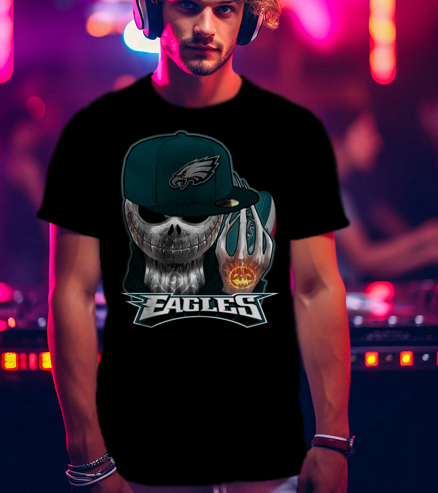 Jackskull Philadelphia Eagles Football Fan Skull Cap Halloween Pumpkin T-Shirt