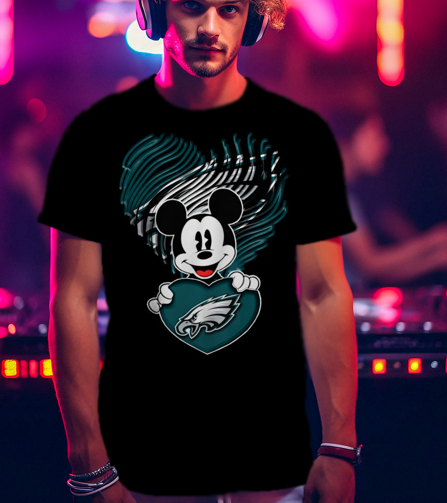 Philadelphia Eagles Heart Mickey Mouse T-Shirt