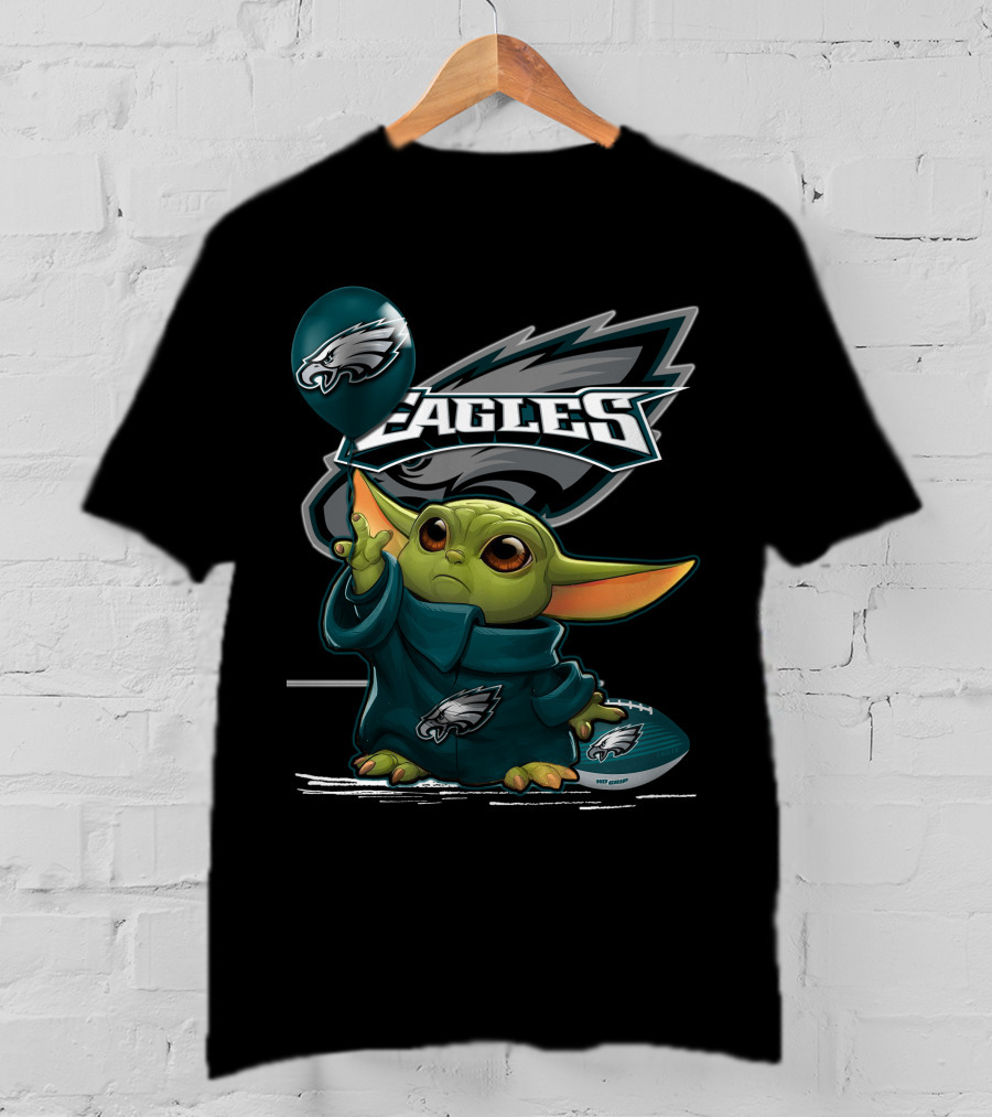 Philadelphia Eagles Yoda Football Balloon T-Shirt