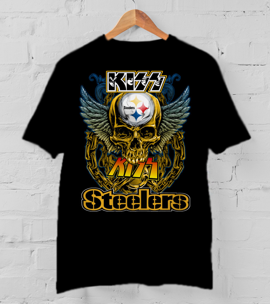 Kiss Steelers Skull Winged Helmet Chain Motif T-Shirt