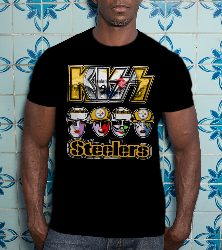 Kiss Steelers Pittsburgh Faces In Helmets T-Shirt
