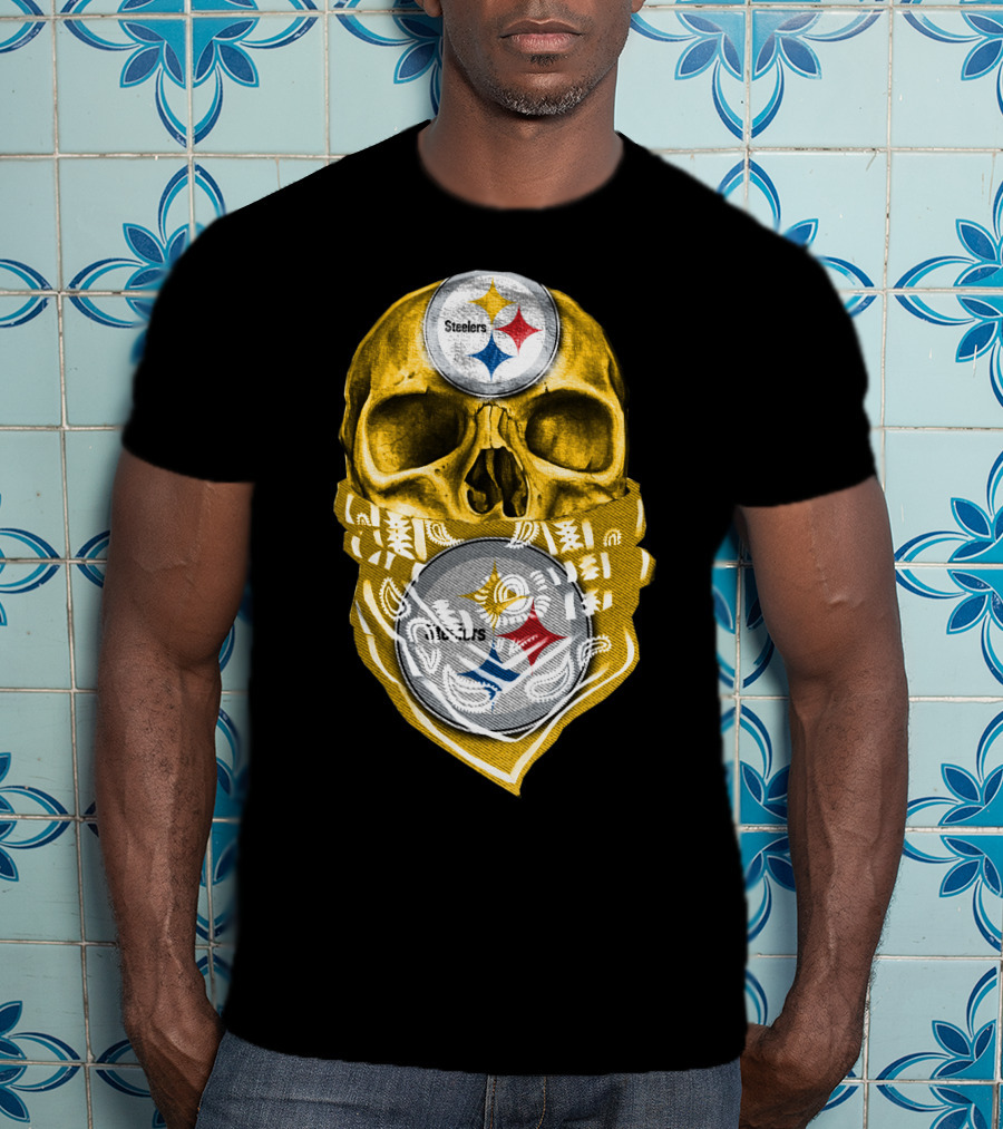 Skull V5 Steelers Bandana Logo Football Fan Gear T-Shirt