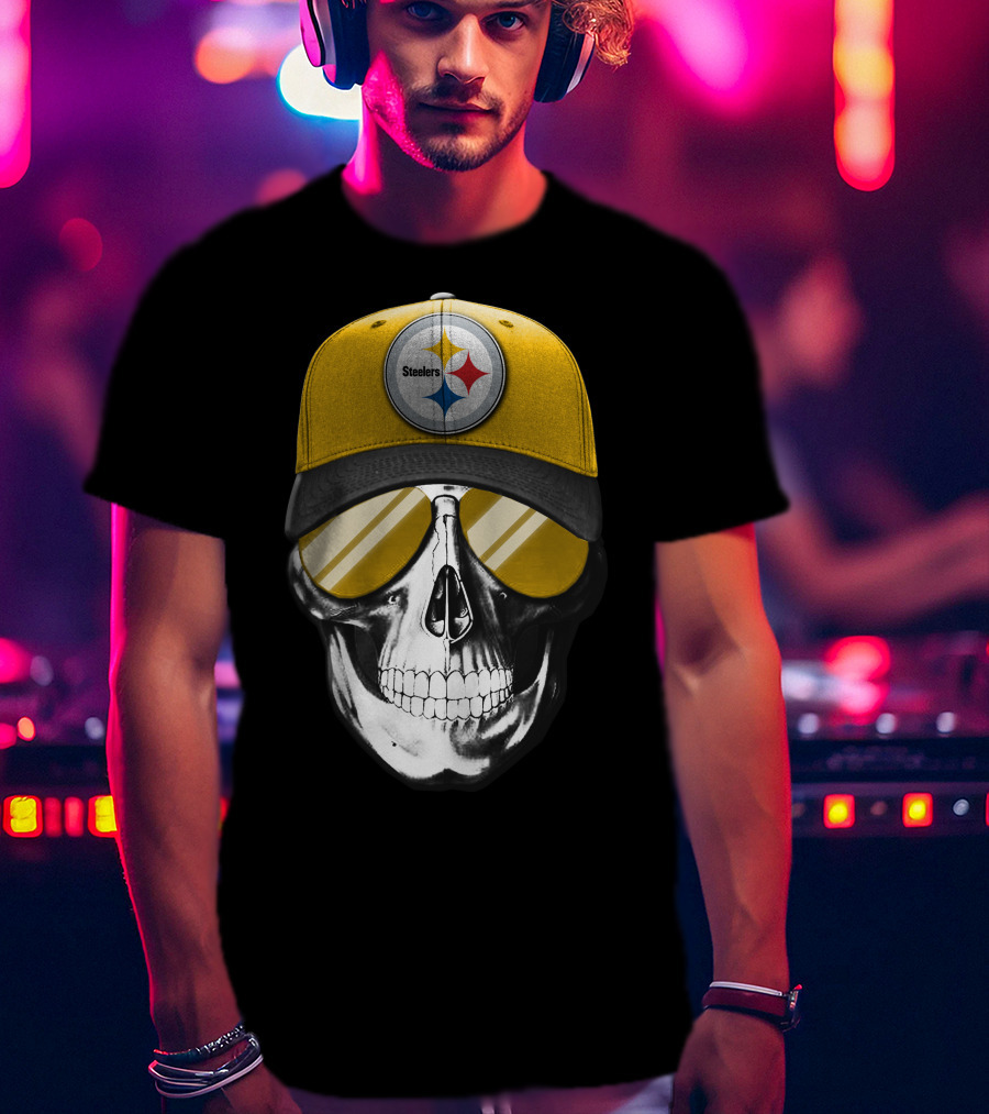 Skull V7 Pittsburgh Steelers Yellow Cap And Sunglasses T-Shirt