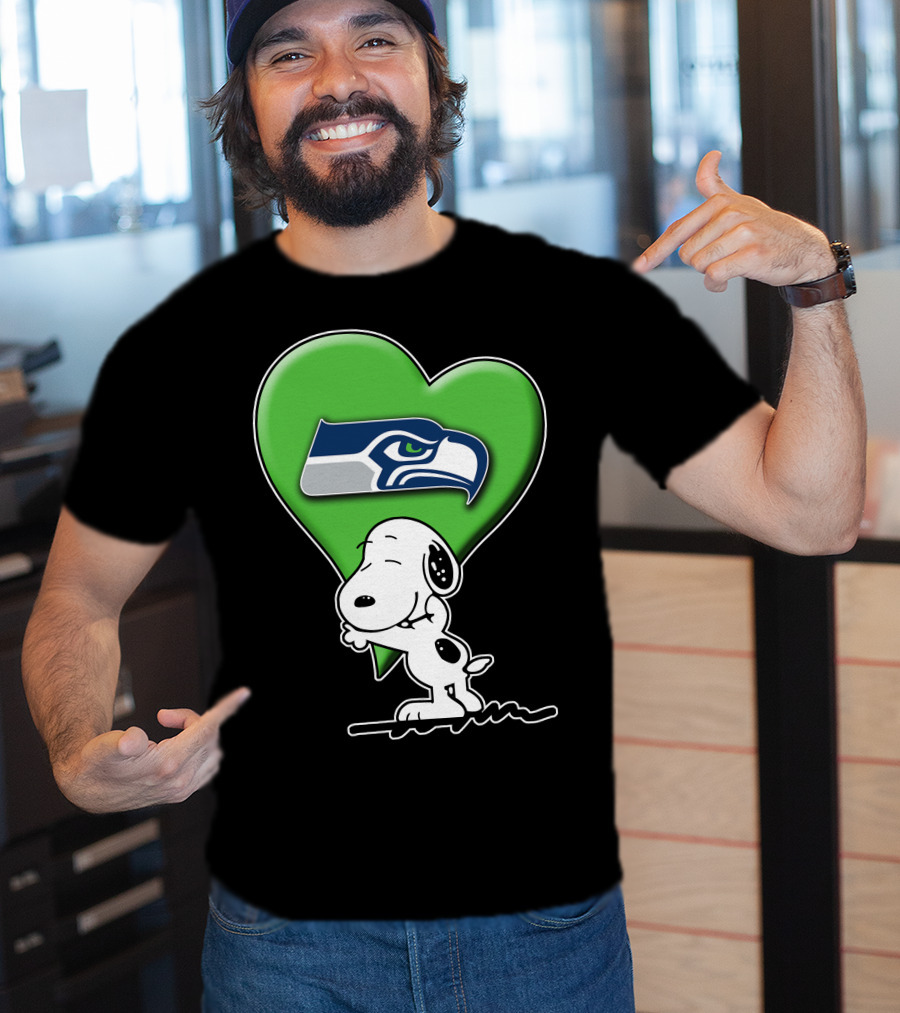 Snoopy Heart Seattle Seahawks Fan T-Shirt