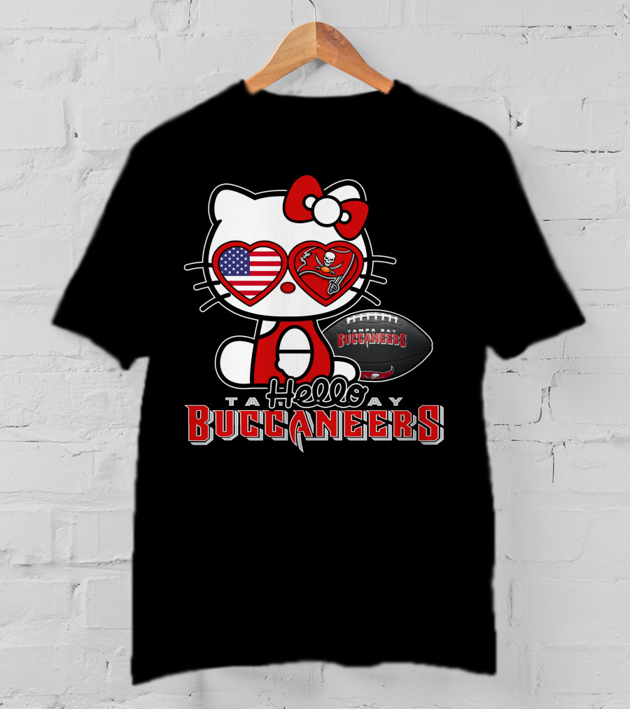 Hello Kitty Tampa Bay Buccaneers Football Heart Glasses T-Shirt