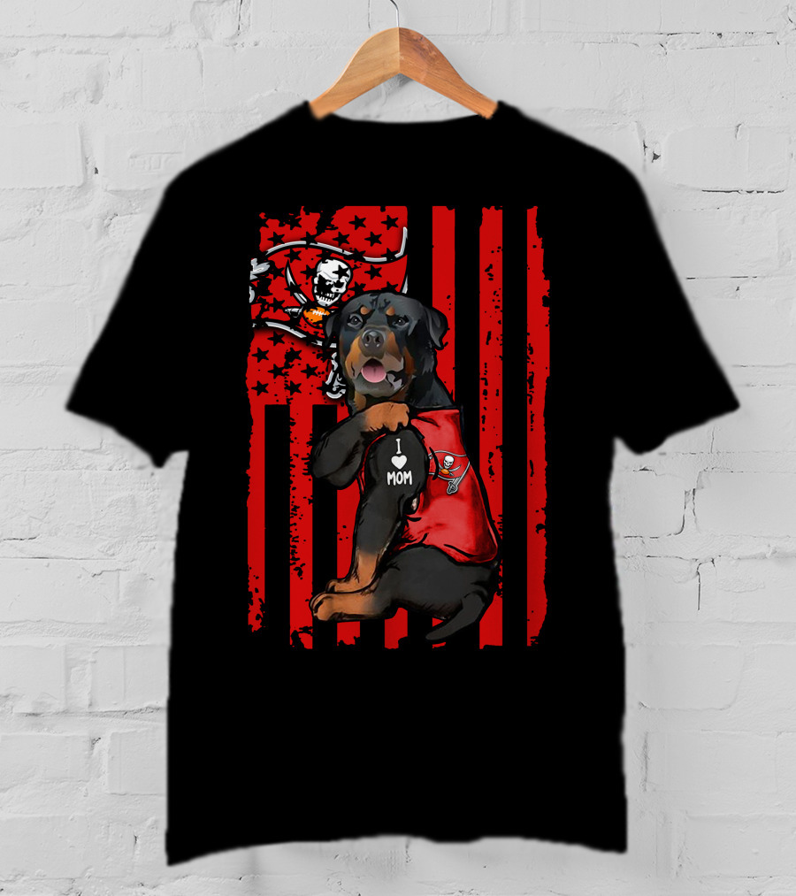 Rottweiler Tampa Bay Buccaneers I Love Mom Flag T-Shirt