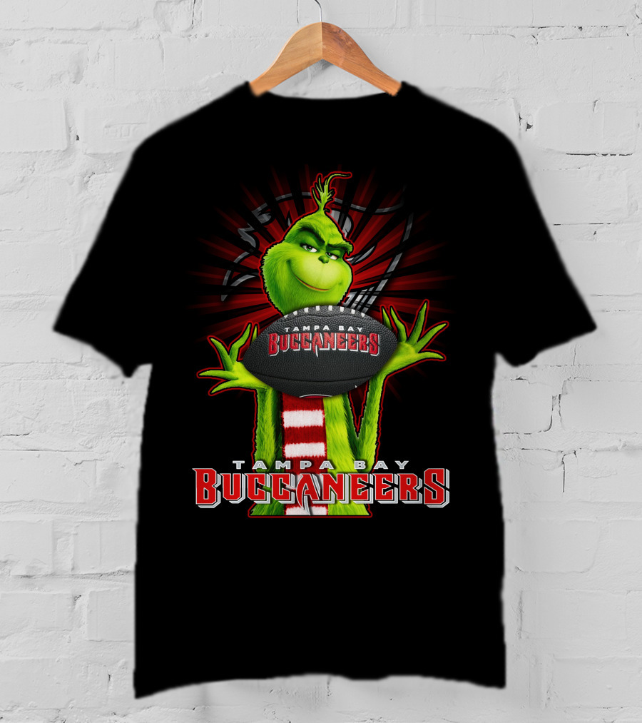 Grinch Tampa Bay Buccaneers Football Play Christmas T-Shirt