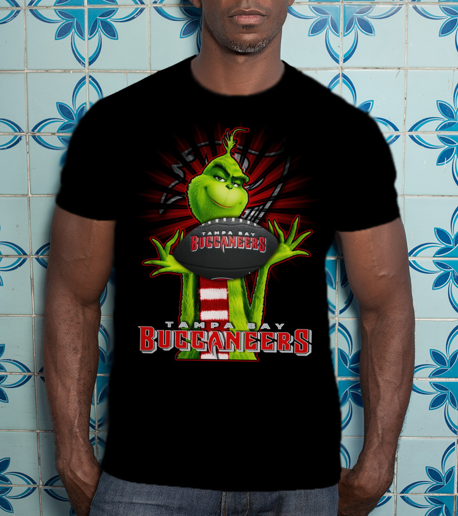 Grinch Tampa Bay Buccaneers Football Play Christmas T-Shirt