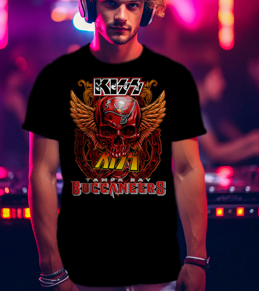Kiss Tampa Bay Buccaneers Skull With Wings T-Shirt