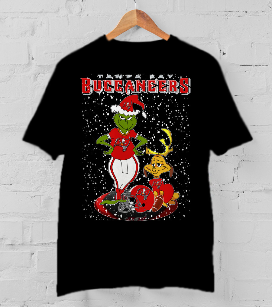 Grinchxmas Tampa Bay Buccaneers Santa Hat Christmas Football Snow T-Shirt