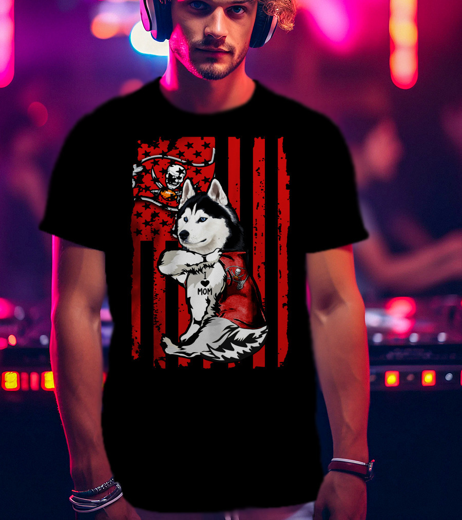 Siberian Husky Tampa Bay Buccaneers Heart Mom Flag T-Shirt