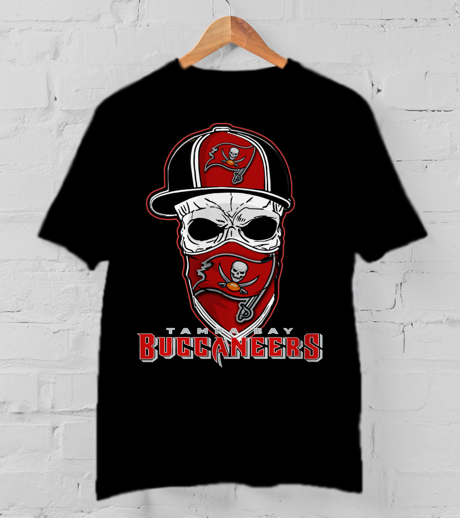 Tampa Bay Buccaneers Skull Cap T-Shirt