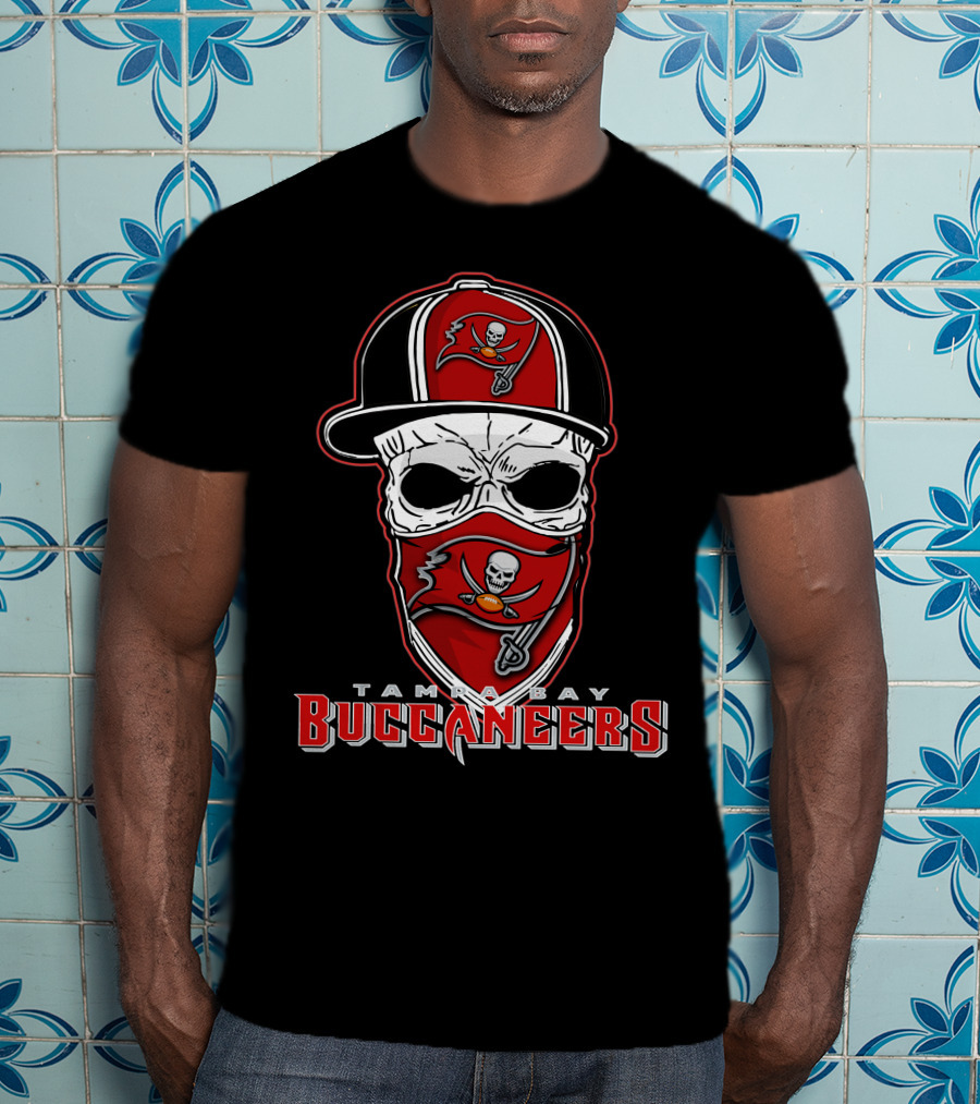 Tampa Bay Buccaneers Skull Cap T-Shirt
