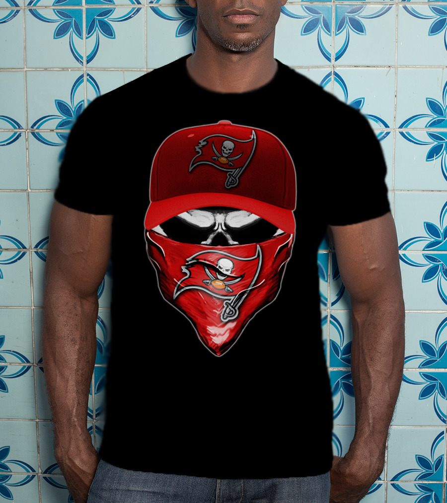 Tampa Bay Buccaneers Skull V6 Hat And Bandana T-Shirt