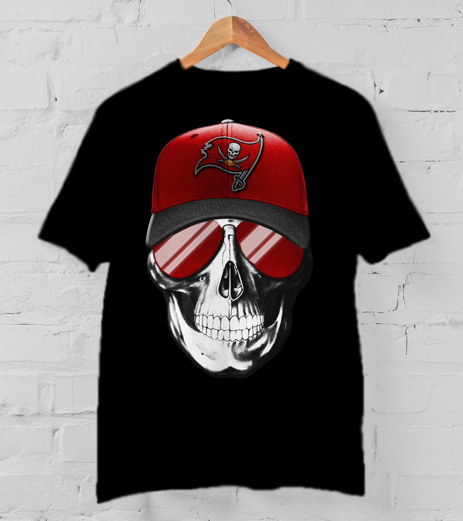 Skull V7 Tampa Bay Buccaneers Red Cap Reflective Glasses T-Shirt