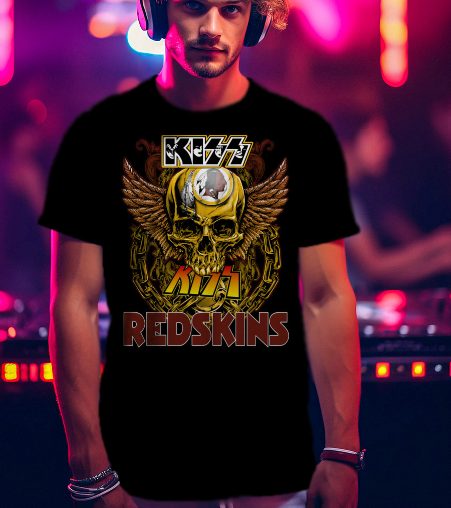 Kiss Redskins Skull Wings Chains Helmet T-Shirt