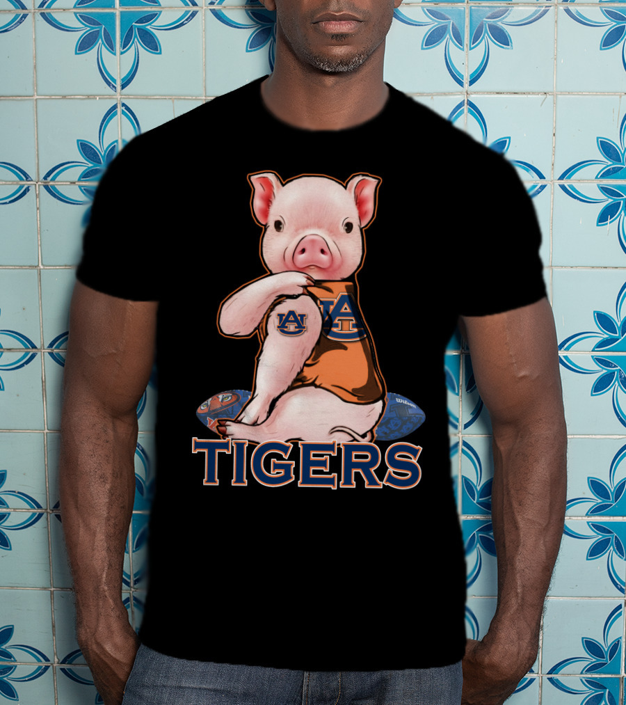 Auburn Tigers Pig With Footballs T-Shirt