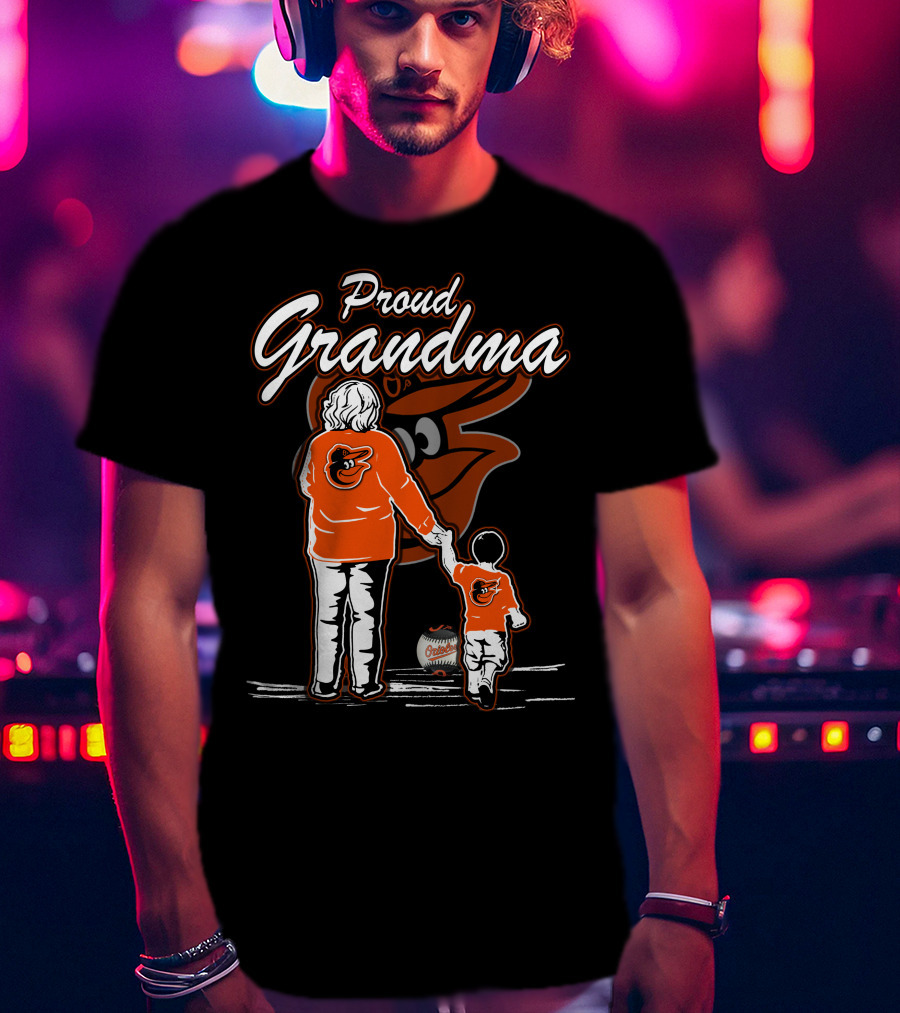Proud Grandma Baltimore Orioles Family Baseball Fan T-Shirt