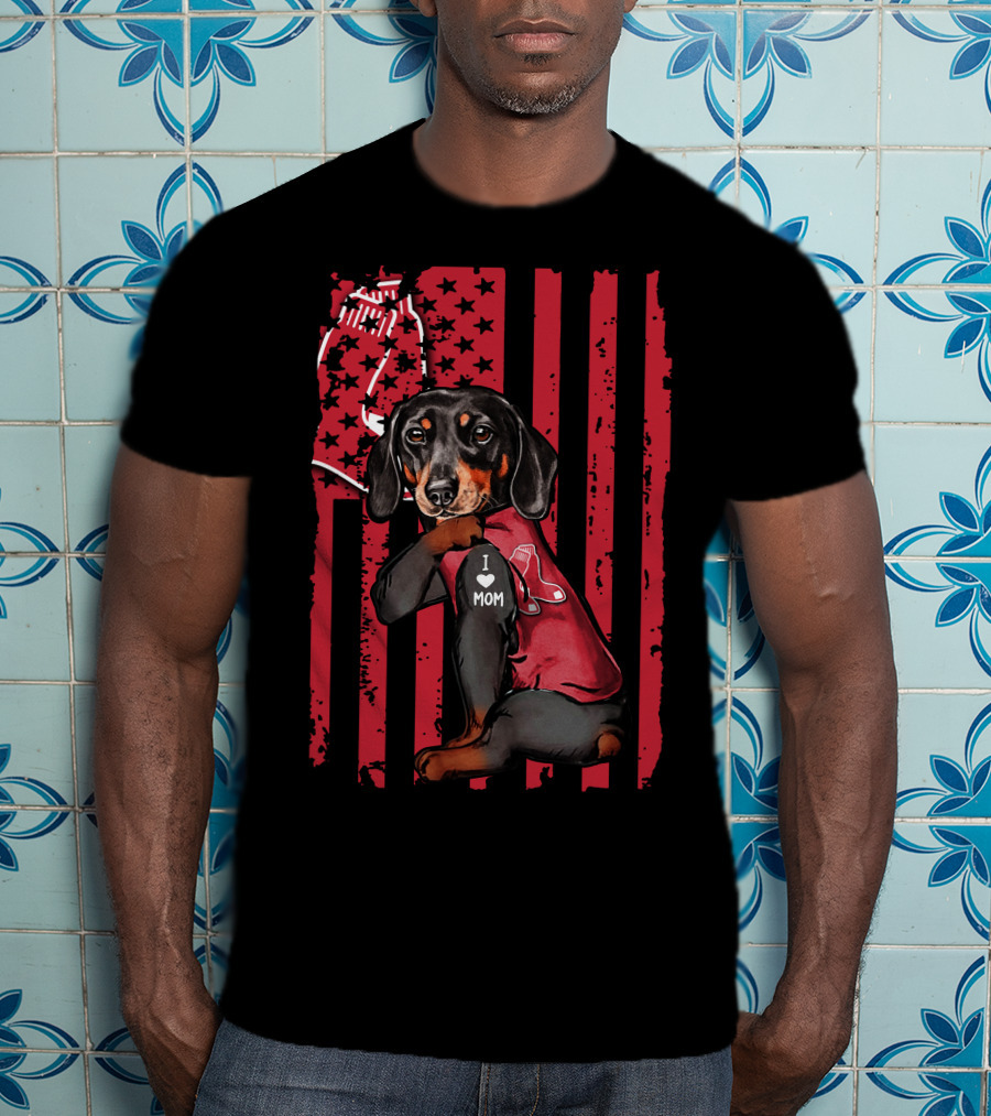 Dachshund I Love Mom Boston Red Sox T-Shirt
