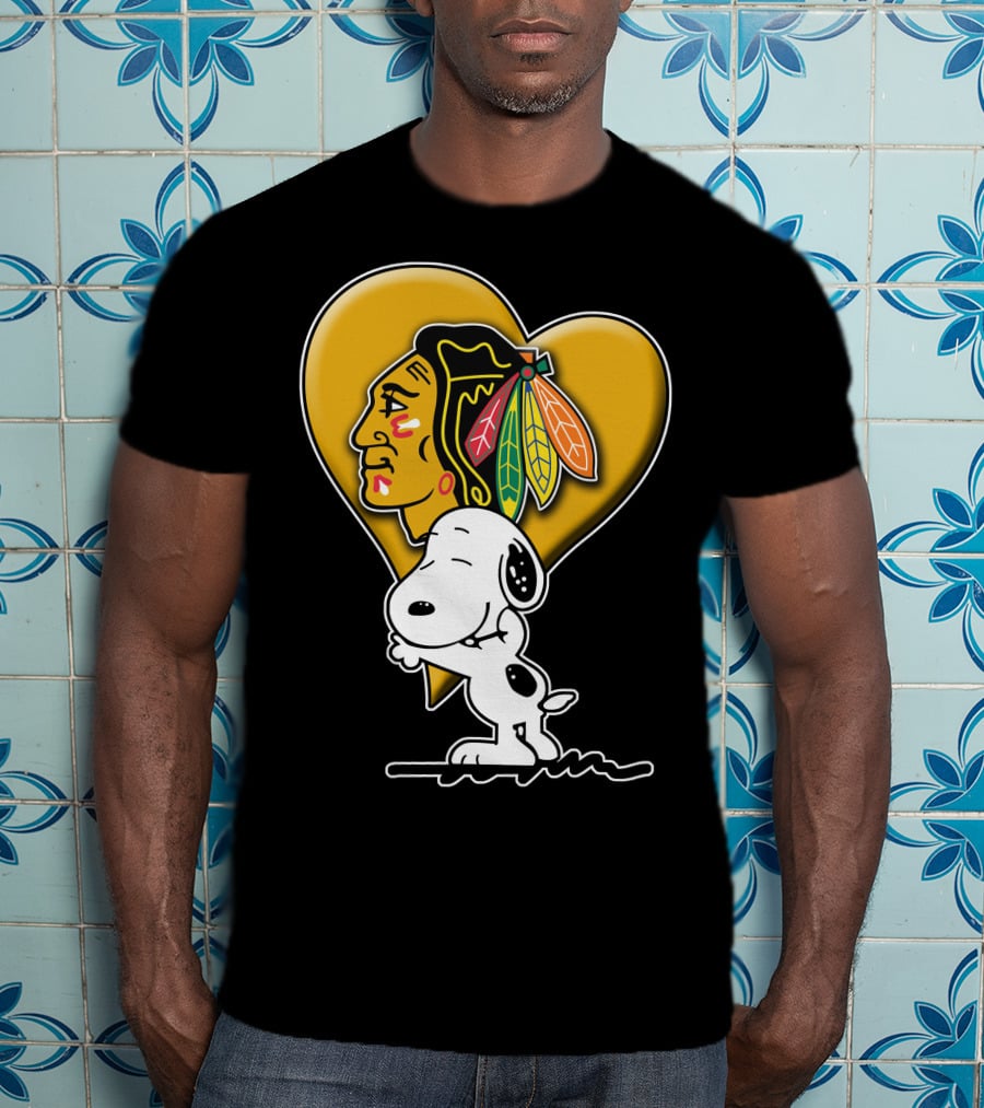 Snoopy Hugging Chicago Blackhawks Heart T-Shirt