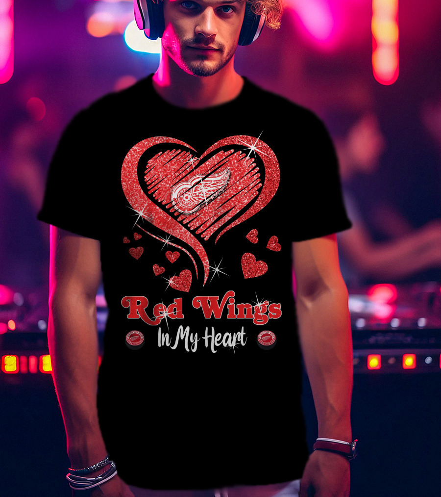 Red Wings In My Heart Detroit Love T-Shirt