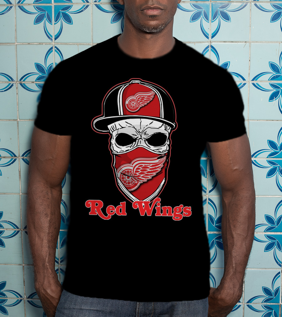Detroit Red Wings Skull Hat Iconic Wings T-Shirt