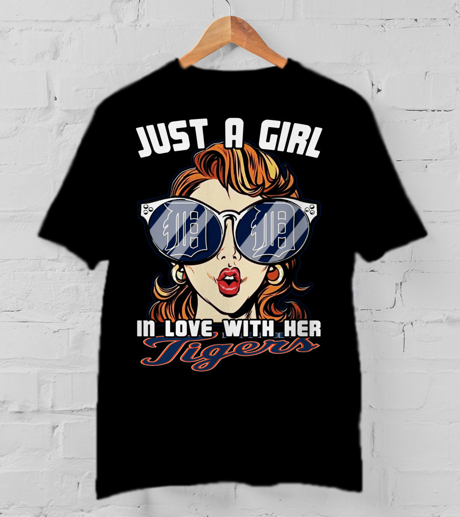 Just A Girl In Love With Her Detroit Tigers T-Shirt