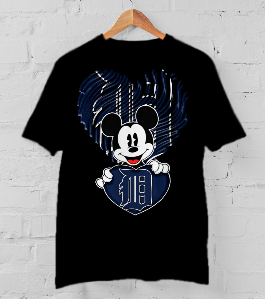 Mickey Mouse Detroit Tigers Heart Stripe T-Shirt