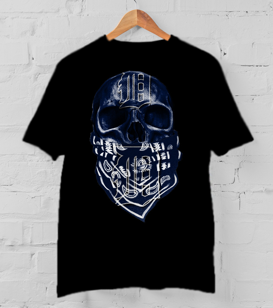 Skull With Detroit Tigers Logo And Bandana T-Shirt