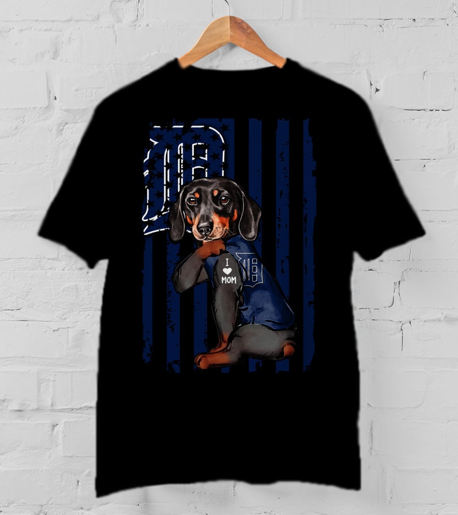 Dachshund I Love Mom Detroit Tigers Stripes T-Shirt