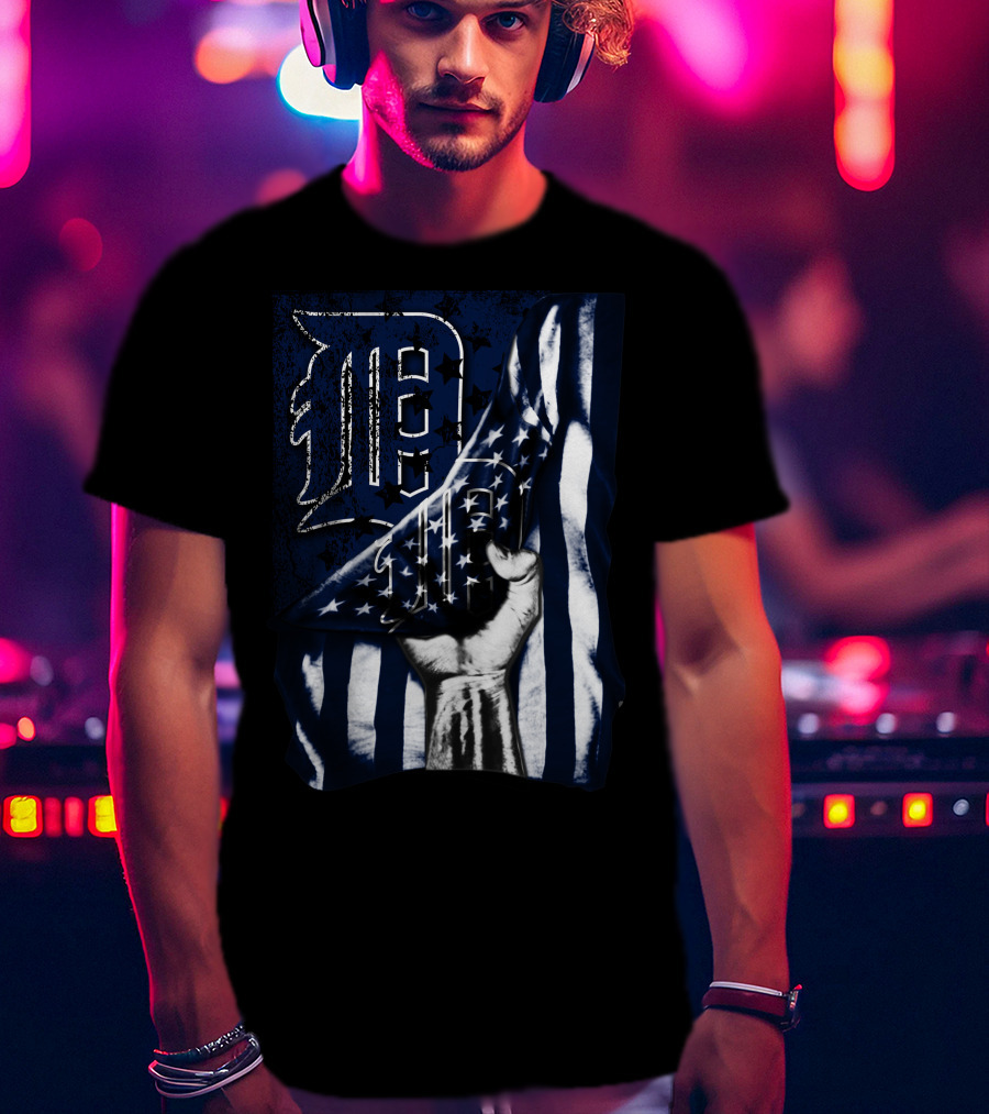 Detroit Tigers American Flag T-Shirt