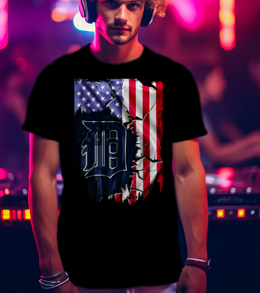 Detroit Tigers American Flag Rip T-Shirt