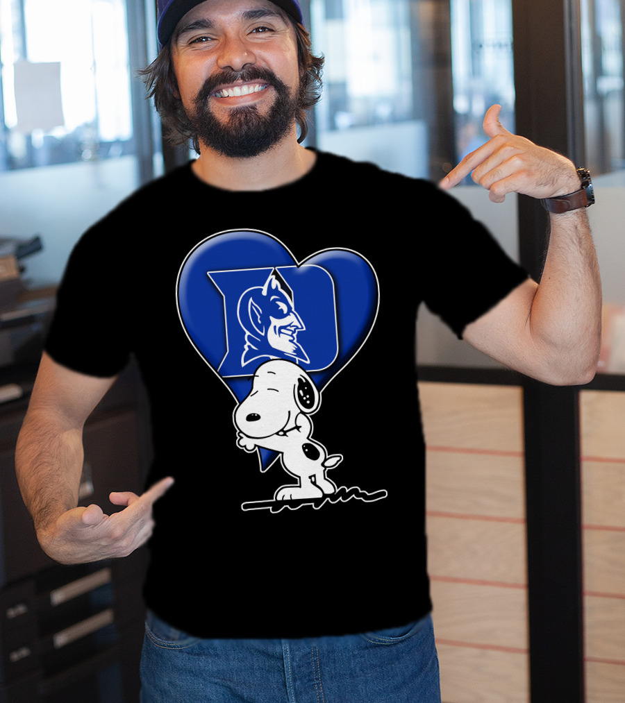 Snoopy Hugging Duke Blue Devils Heart T-Shirt
