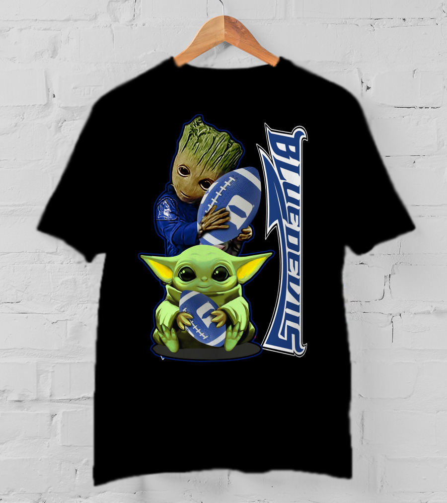 Grzd Duke Blue Devils Groot And Baby Yoda Holding Football T-Shirt