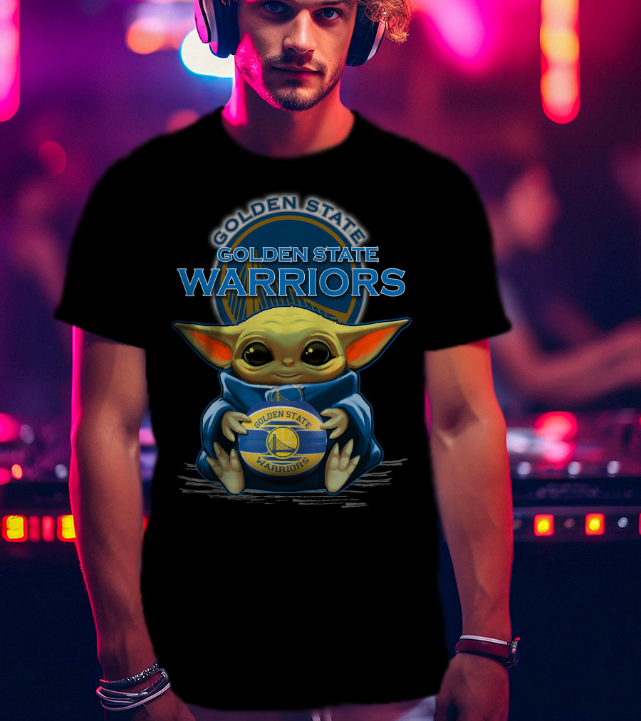 Golden State Warriors Yoda Holding Basketball T-Shirt