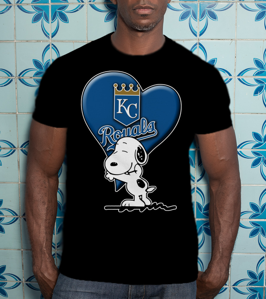 Snoopy Hugging Heart Kc Royals T-Shirt